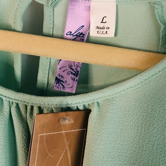 Mint Cold Shoulder Lace Sleeve Size L Francesca’s - Picture 3 of 7